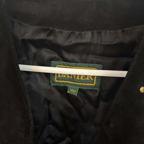 Vintage suede studded bolero jacket ! put measurements in pics * accepting offer - Picture 2 of 7